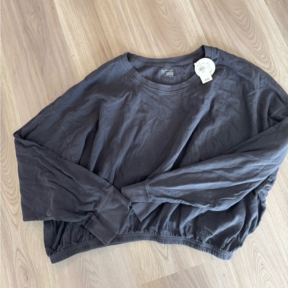 NWT - Cropped long Sleeve